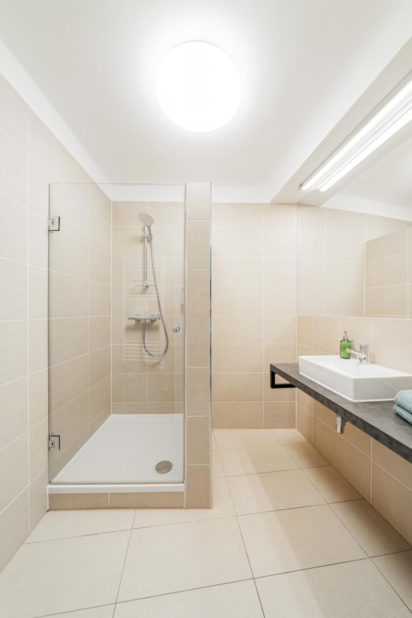 Central 60M2 Suite 10 Min Walk From Main Station Wien Eksteriør bilde